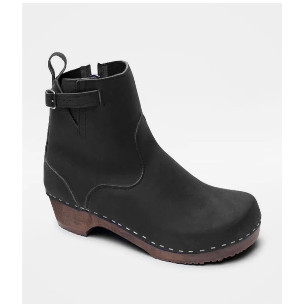 NIB Sandgrens Manhattan Low clog boots